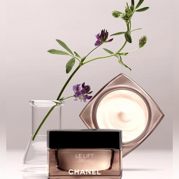 COCO CHANEL Fullsize 0.50OZ Le Lift Créme Yeux Eye Cream!$110 Ret! NEVER USED - Picture 2 of 11